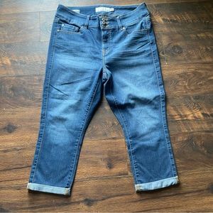 2/$30! Torrid Jegging crop jeans NWOT